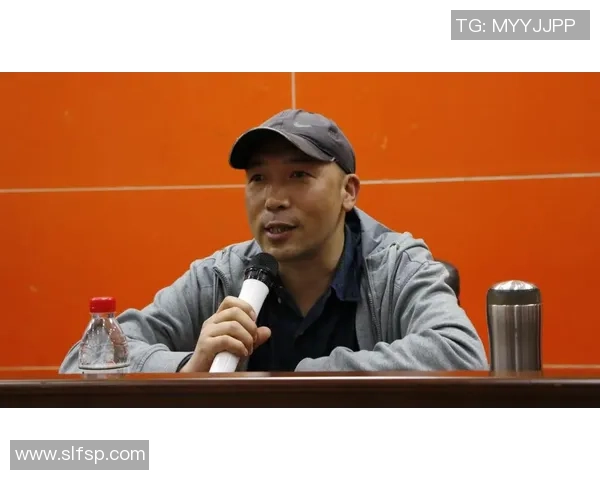 对话杨伟：谈滑板生涯